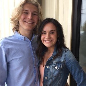 Meet your Posher, Candace